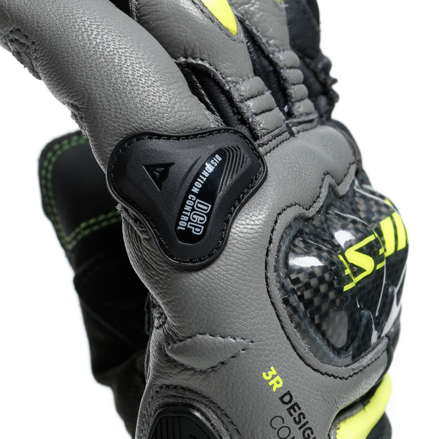 carbon-3-short-gloves-black-charcoal-gray-fluo-yellow image number 6