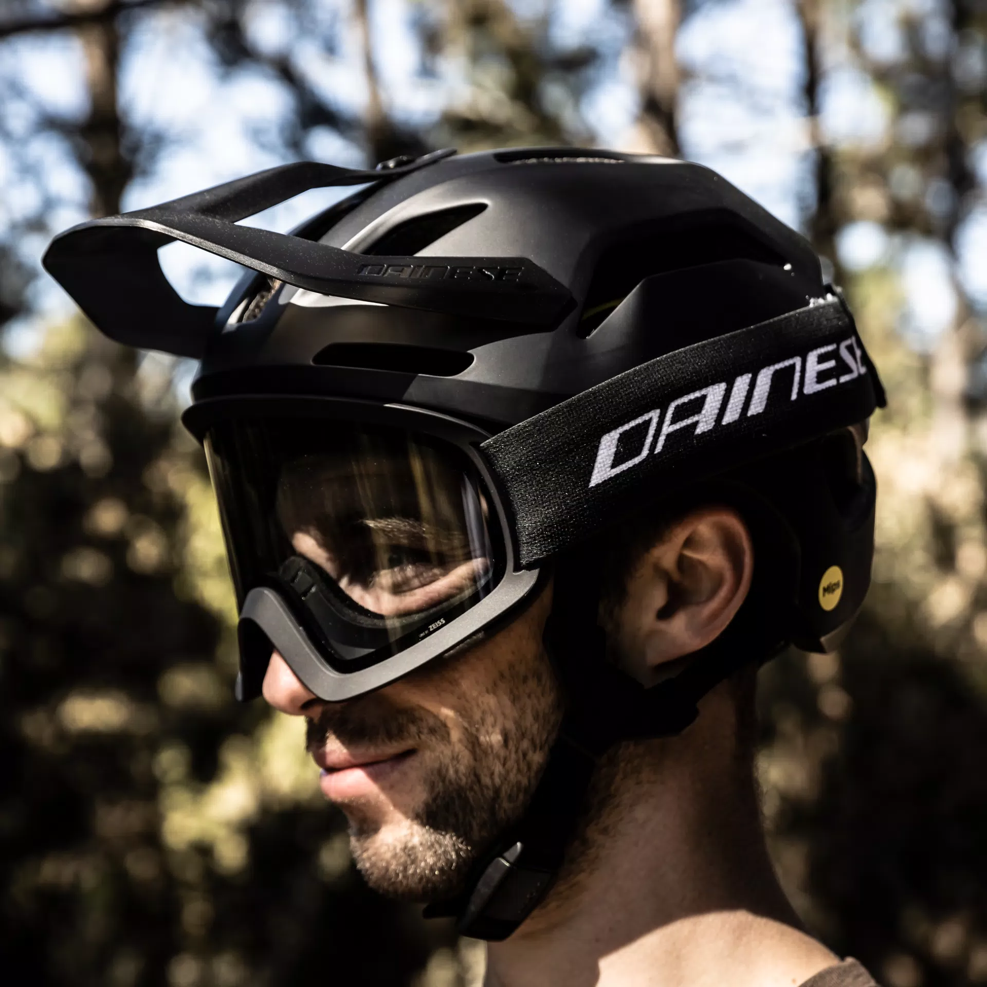 LINEA 03 MIPS - BIKE HELMET