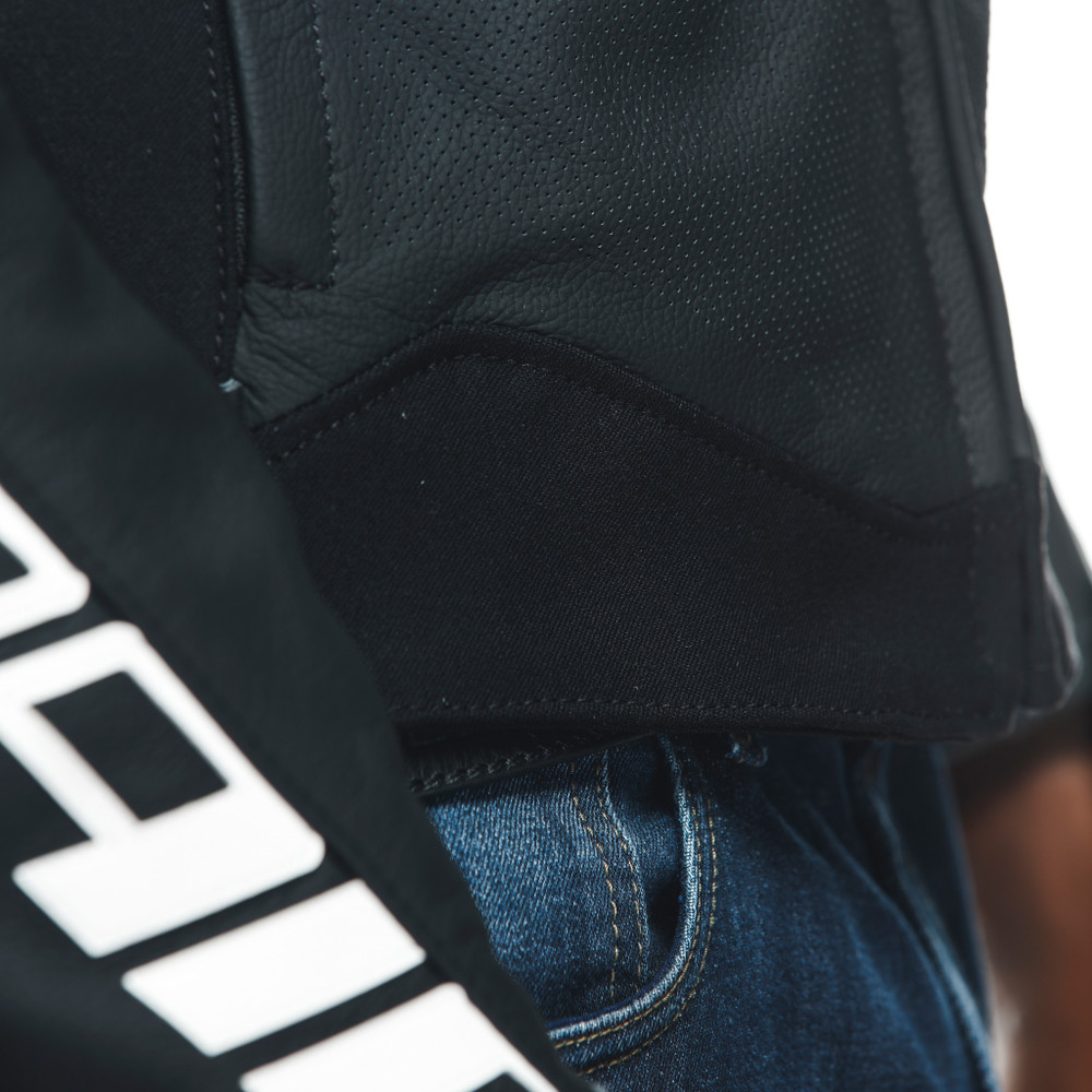 sportiva-giacca-moto-in-pelle-perforata-uomo-black-matt-black-matt-black-matt image number 12