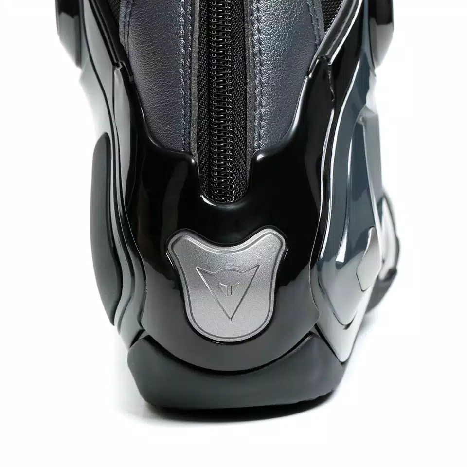 TORQUE 3 OUT BOOTS | BLACK/ANTHRACITE | Dainese TORQUE 3 OUT BOOTS | BLACK/ANTHRACITE | Dainese
