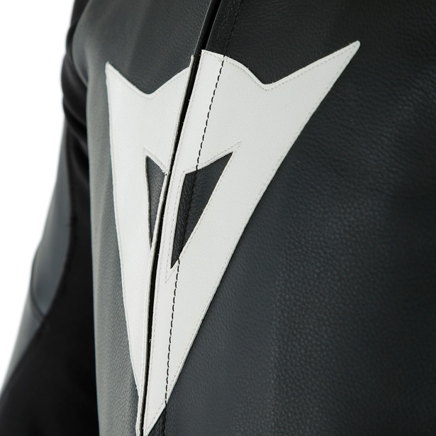 AVRO D-AIR® 2PCS SUIT BLACK/BLACK/WHITE- Two Piece Suits