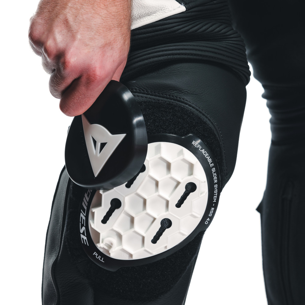 delta-4-pantalones-de-moto-de-cuero-hombre-black-white image number 10