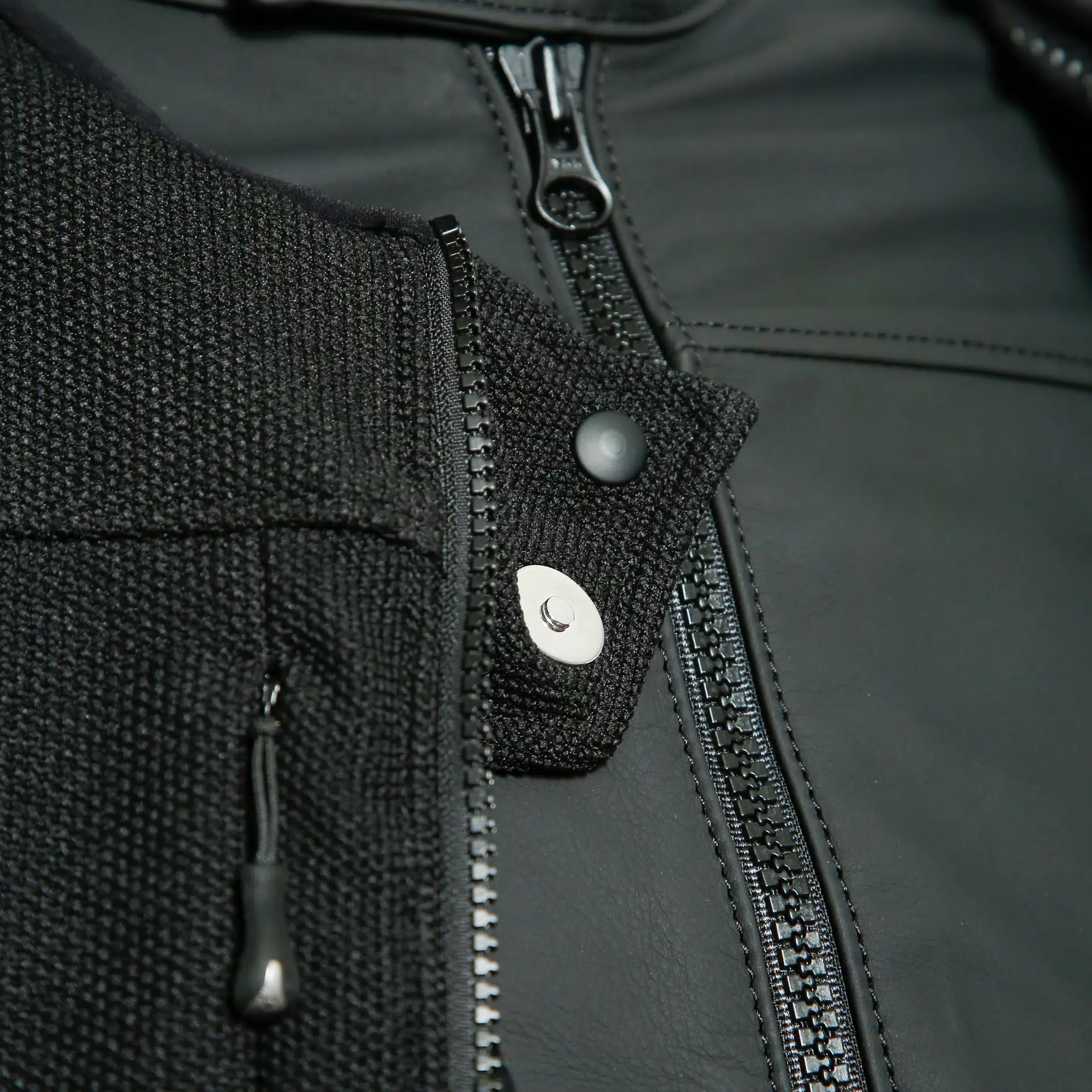 SMART JACKET - MEN'S MOTORCYCLE VEST WITH INTEGRATED AIRBAG