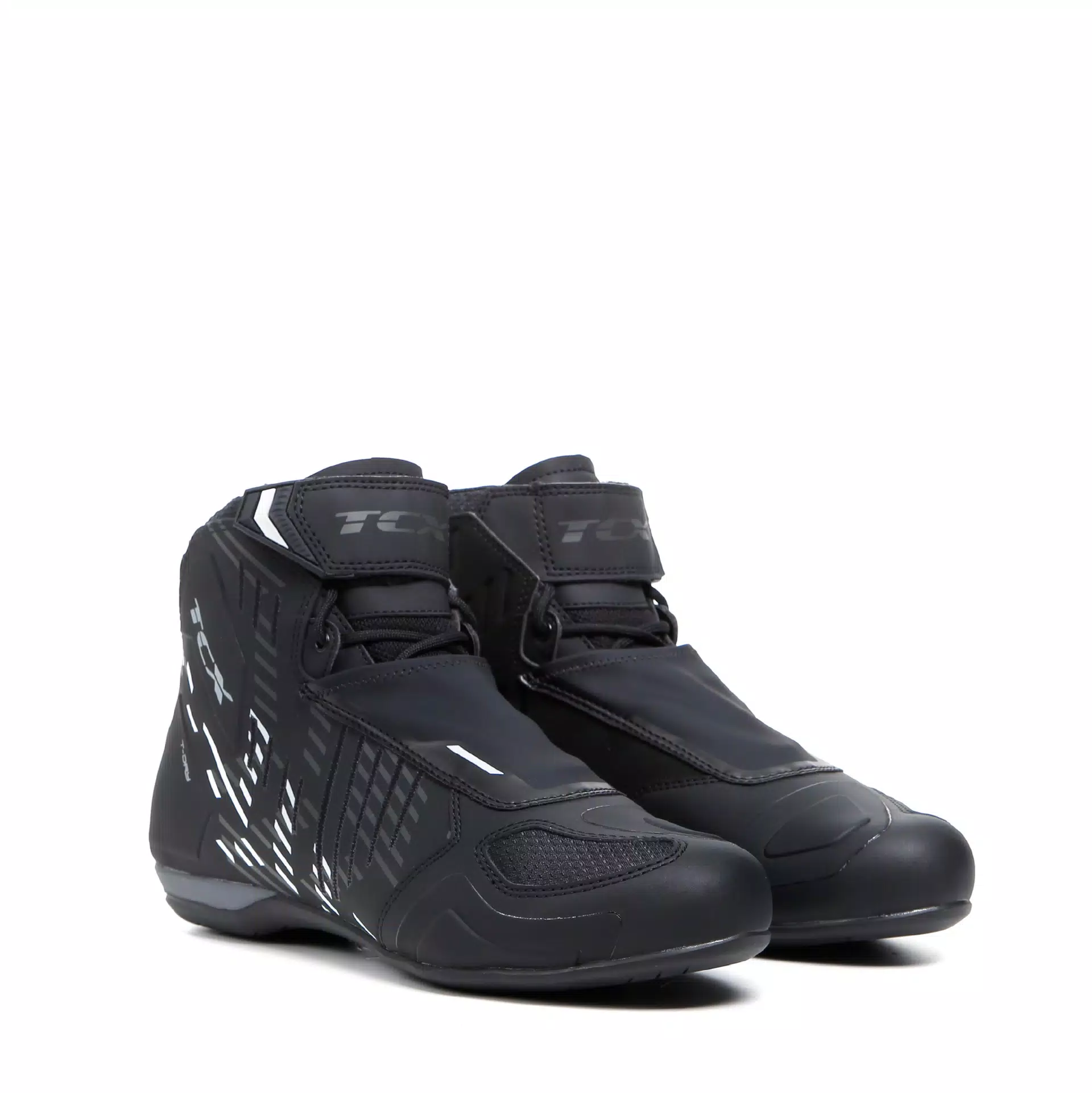R04D WP MEN'S WATERPROOF MOTORCYCE SHOES - BLACK/WHITE