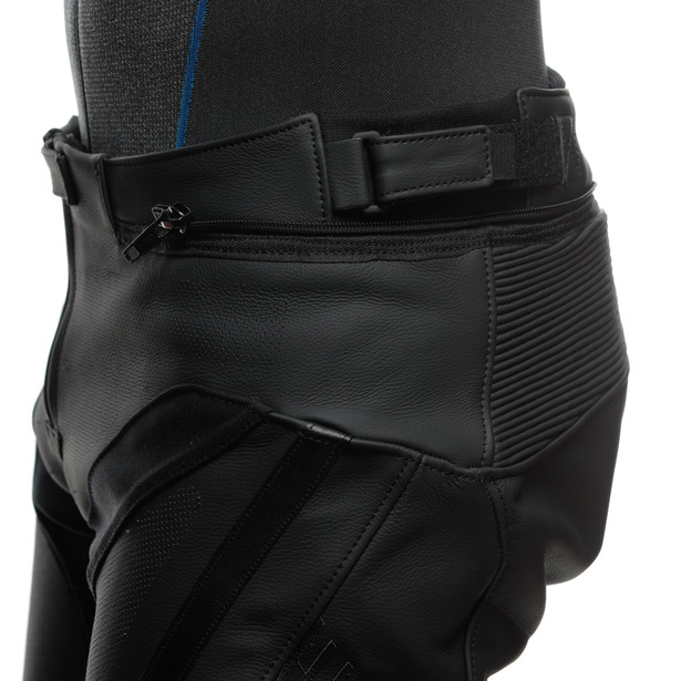 delta-4-pantaloni-moto-in-pelle-perforata-uomo-black-black image number 10