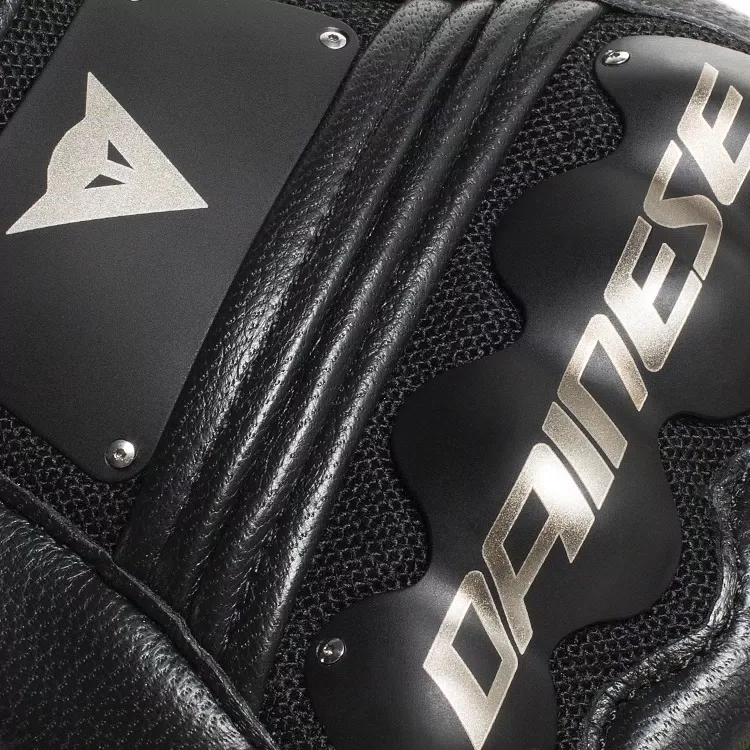 AXIAL D1 BOOTS | BLACK/RED-FLUO | Dainese AXIAL D1 BOOTS | BLACK/RED-FLUO | Dainese