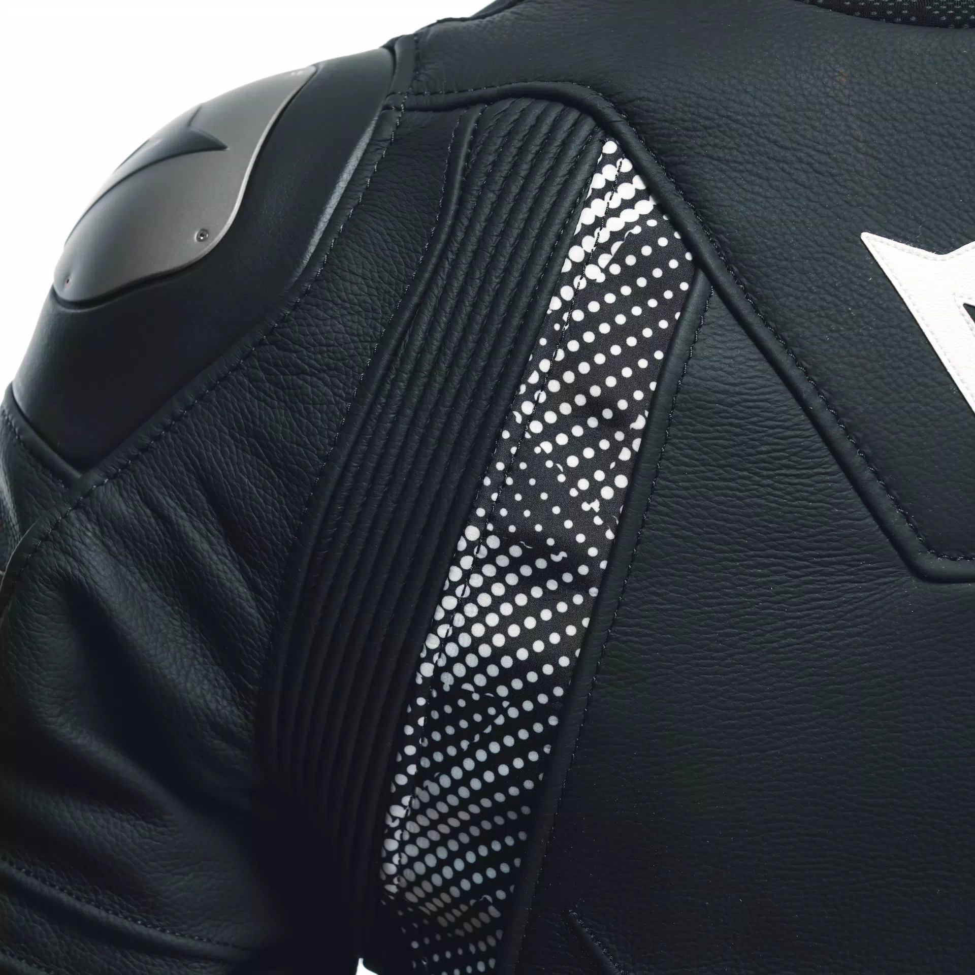 AVRO 5 - WOMEN'S MOTORCYCLE LEATHER JACKET