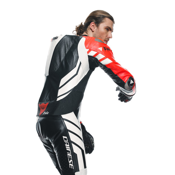 mugello-3-perf-d-air-1pc-leather-suit-black-fluo-red-white image number 6
