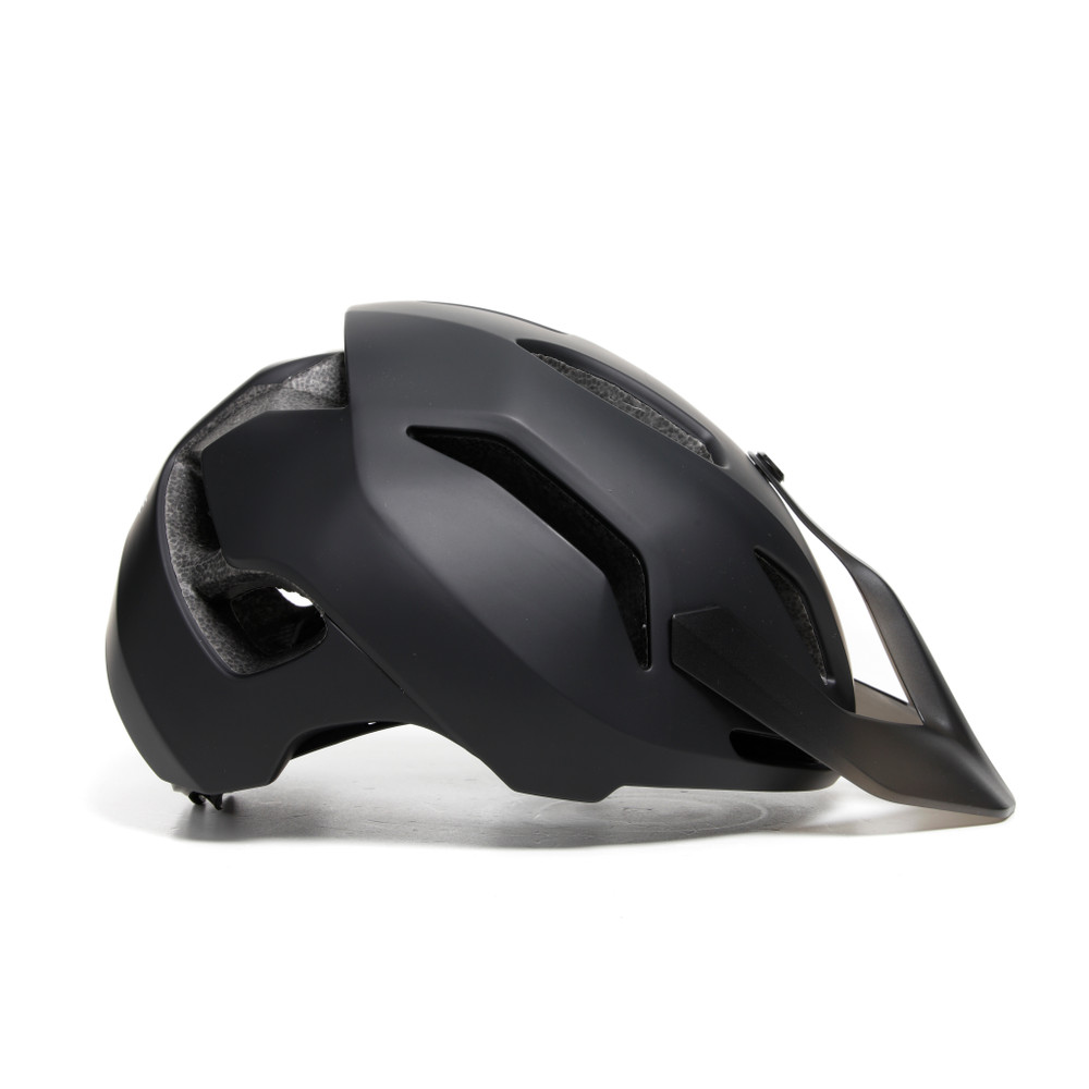 linea-03-casco-bici-black-black image number 5