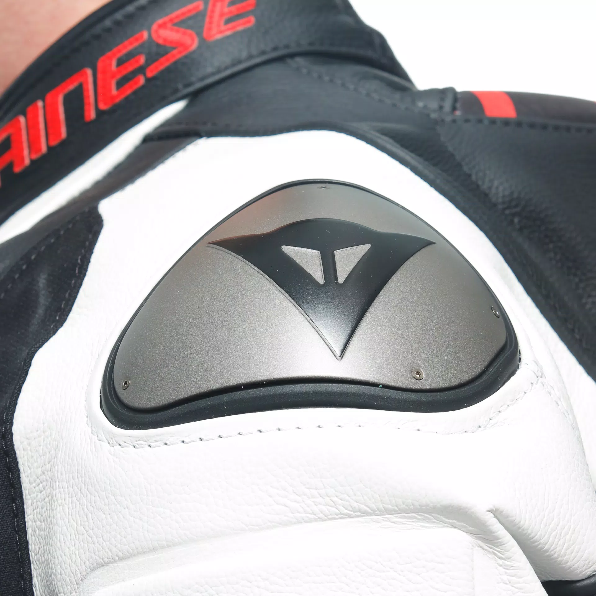 LAGUNA SECA 5 2PCS LEATHER SUIT