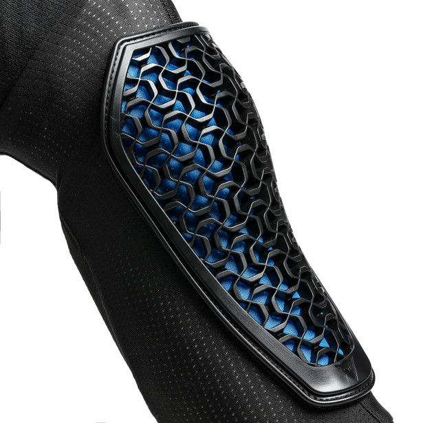 trail-skins-air-elbow-guards-black image number 8