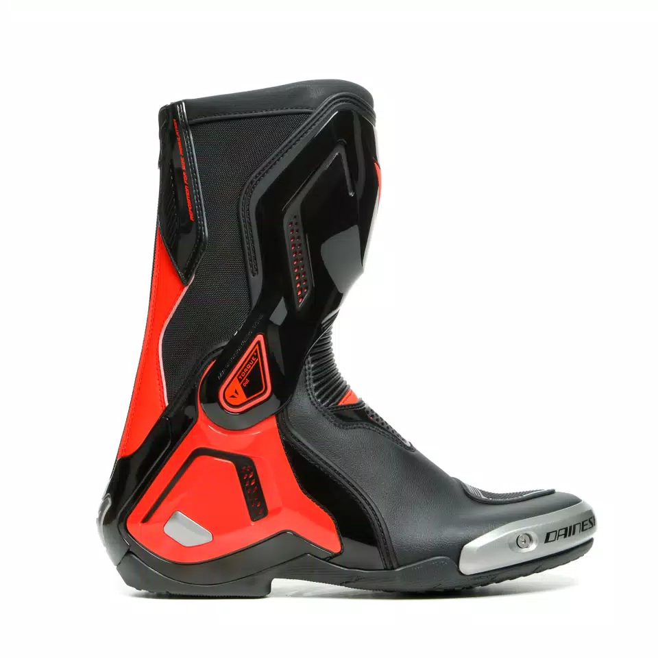 Course d1 out boots shop