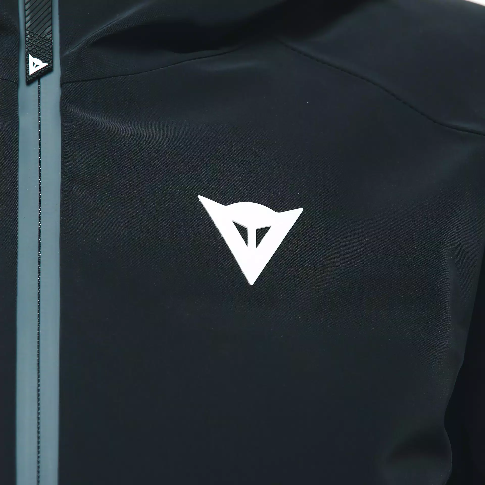 WOMEN'S CROSS-FUNCTIONAL DOWN JACKET 