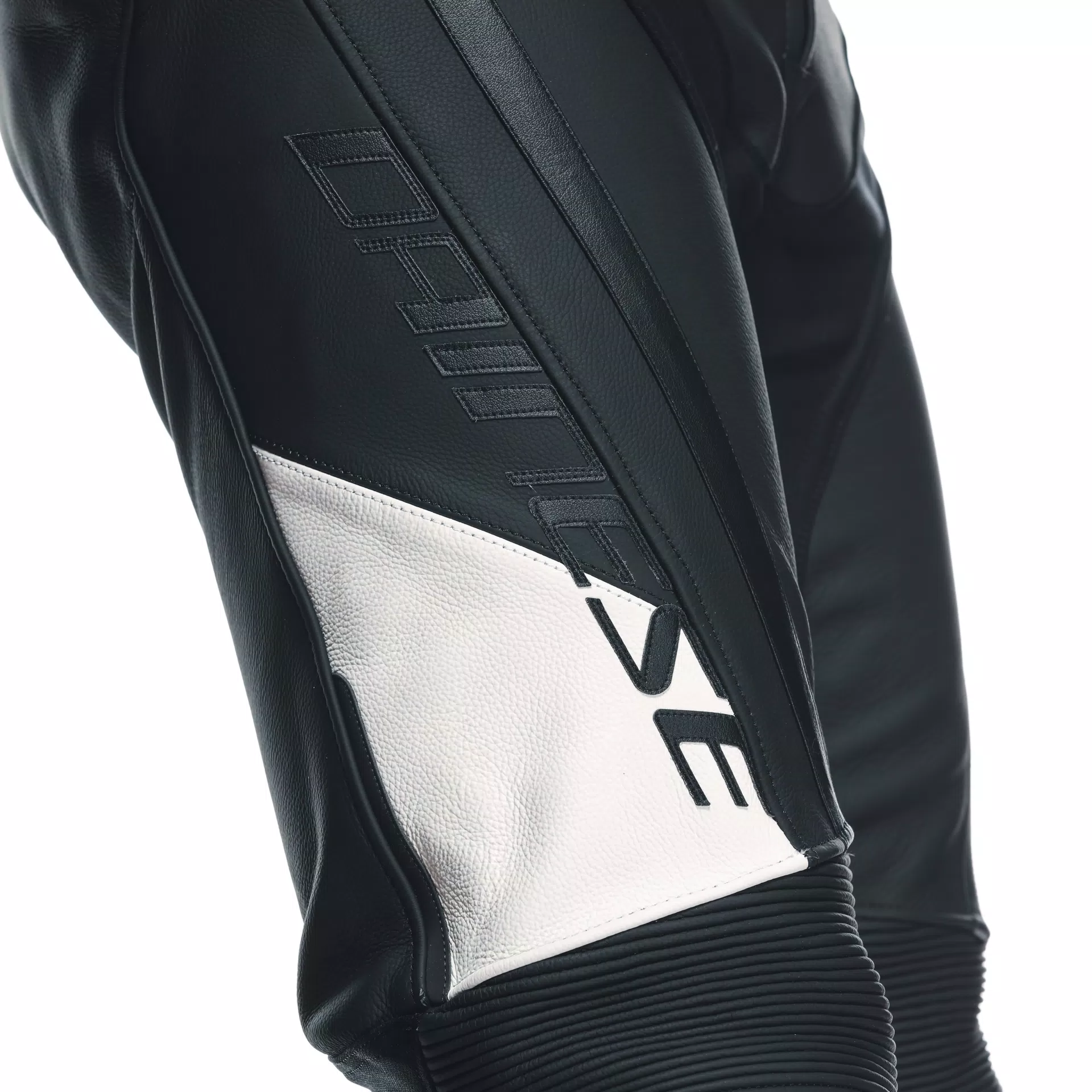 DELTA 4 - MEN'S MOTORCYCLE LEATHER PANTS