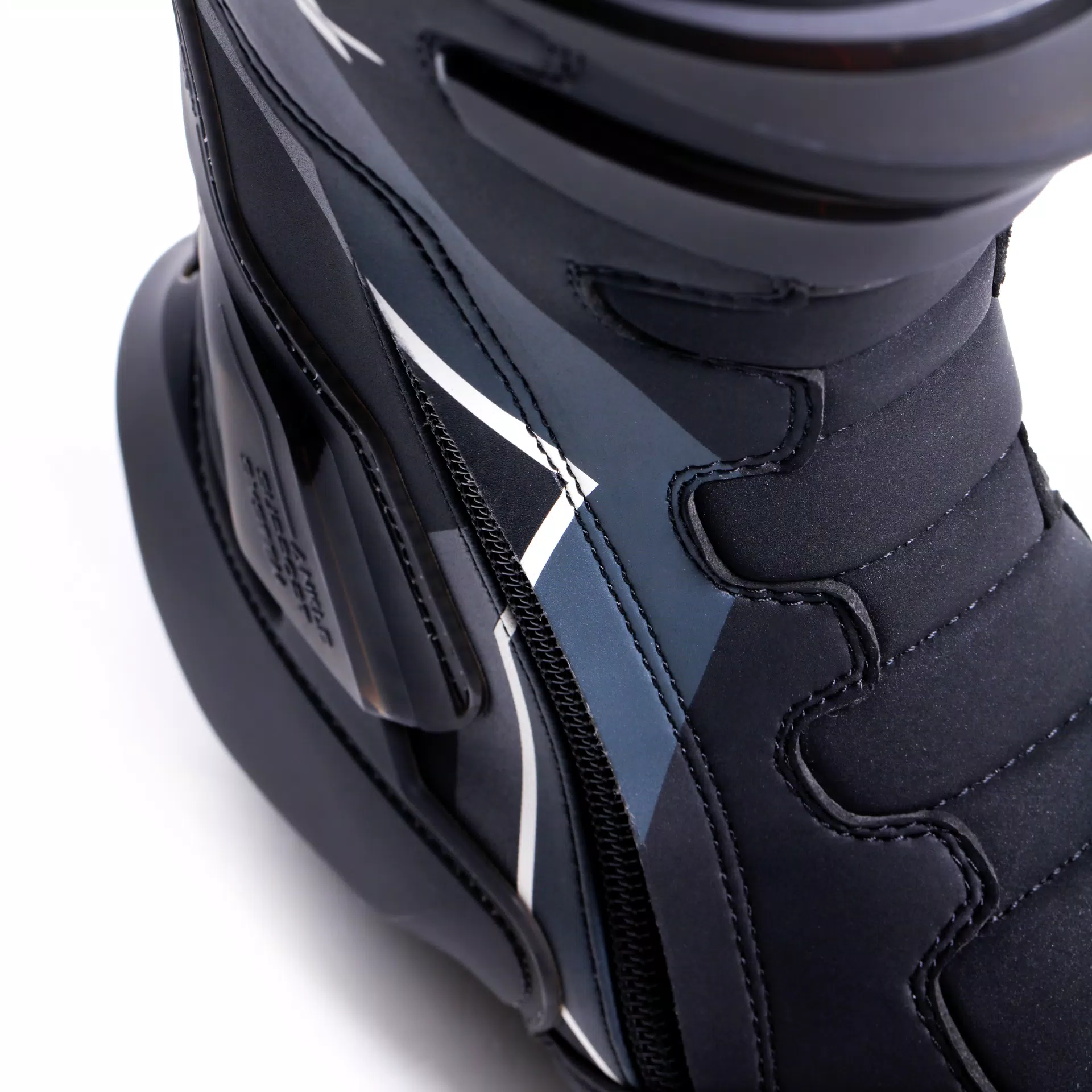 S-TR1 WOMEN'S MOTORCYCLE BOOTS - BLACK/PEARL WHITE