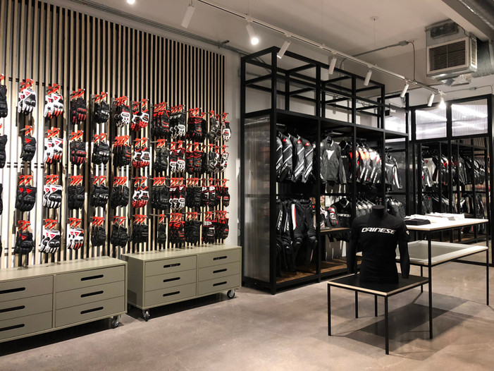 Dainese store milano hot sale