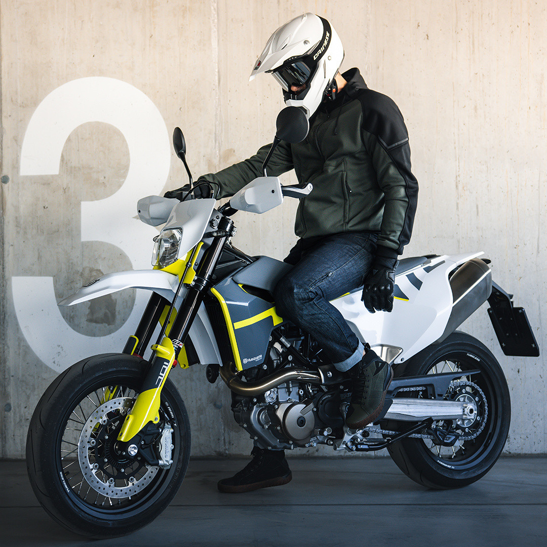 1_PDP Gallery Metractive Air_1080x1080px_2022