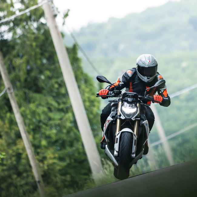 1 PDP Gallery_Super Rider 2_1080x1080px_2022 copia