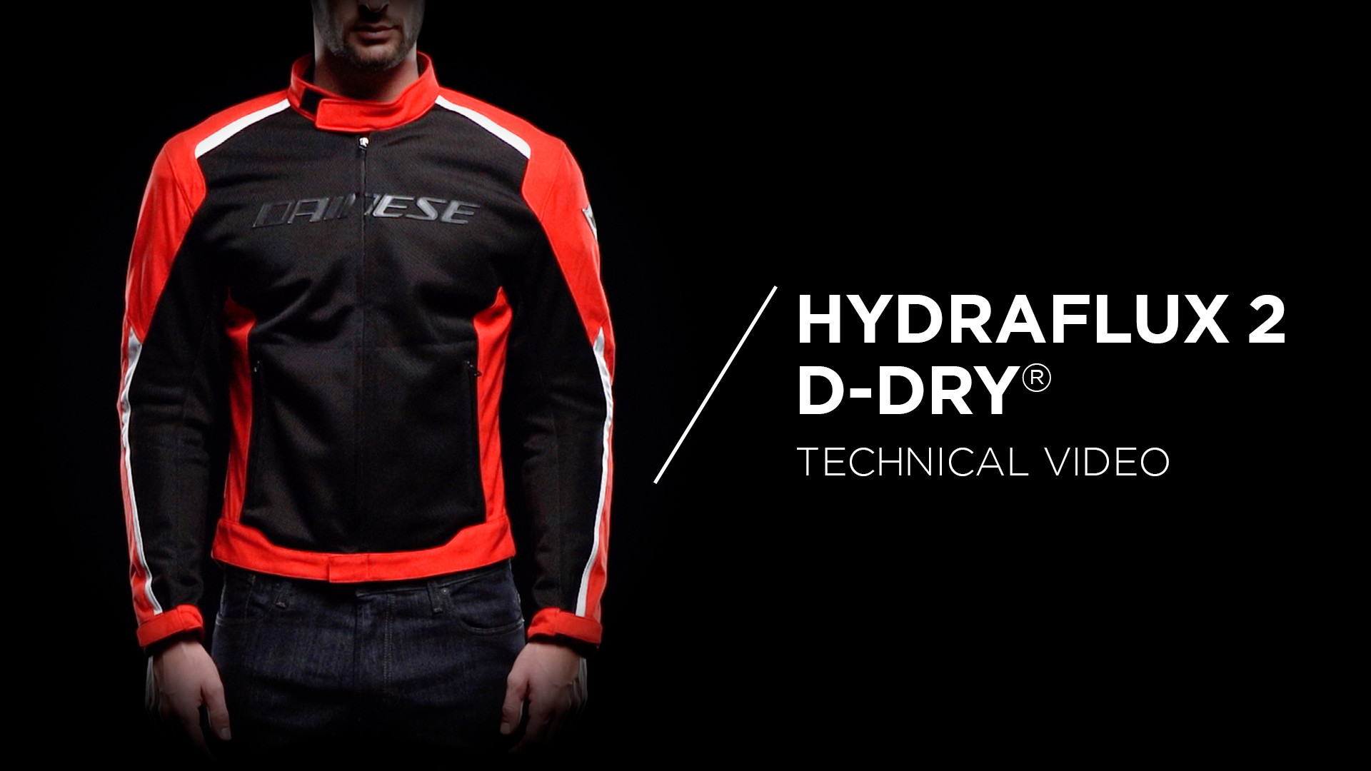 Dainese D-DRYジャケット 赤/黒 トップグレードの防水ジャケットをストリートで